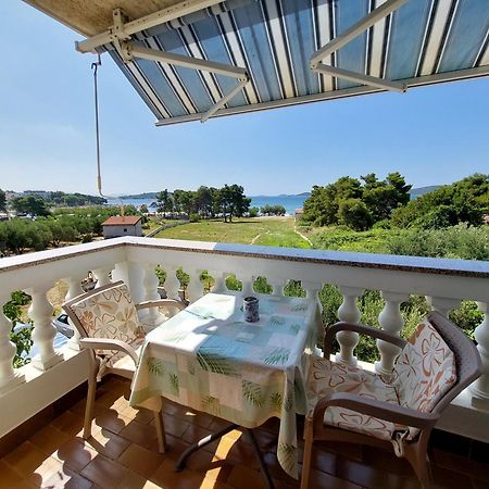 Apartmani Rahela Vodice Exteriör bild