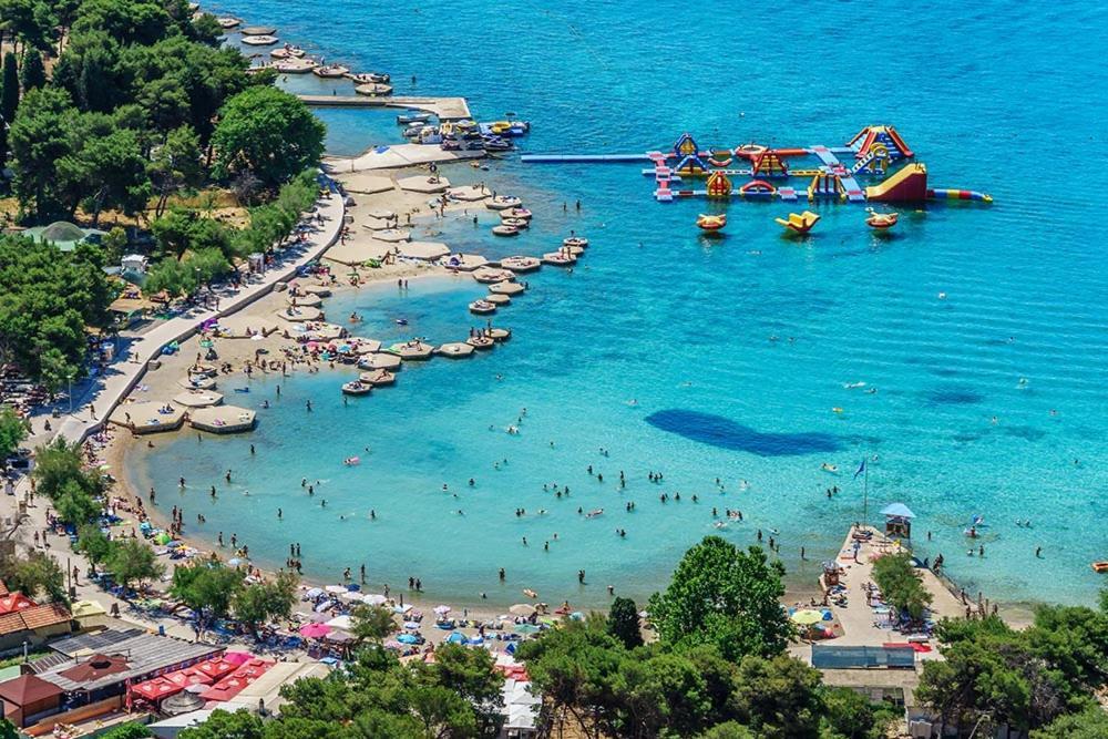 Apartmani Rahela Vodice Exteriör bild
