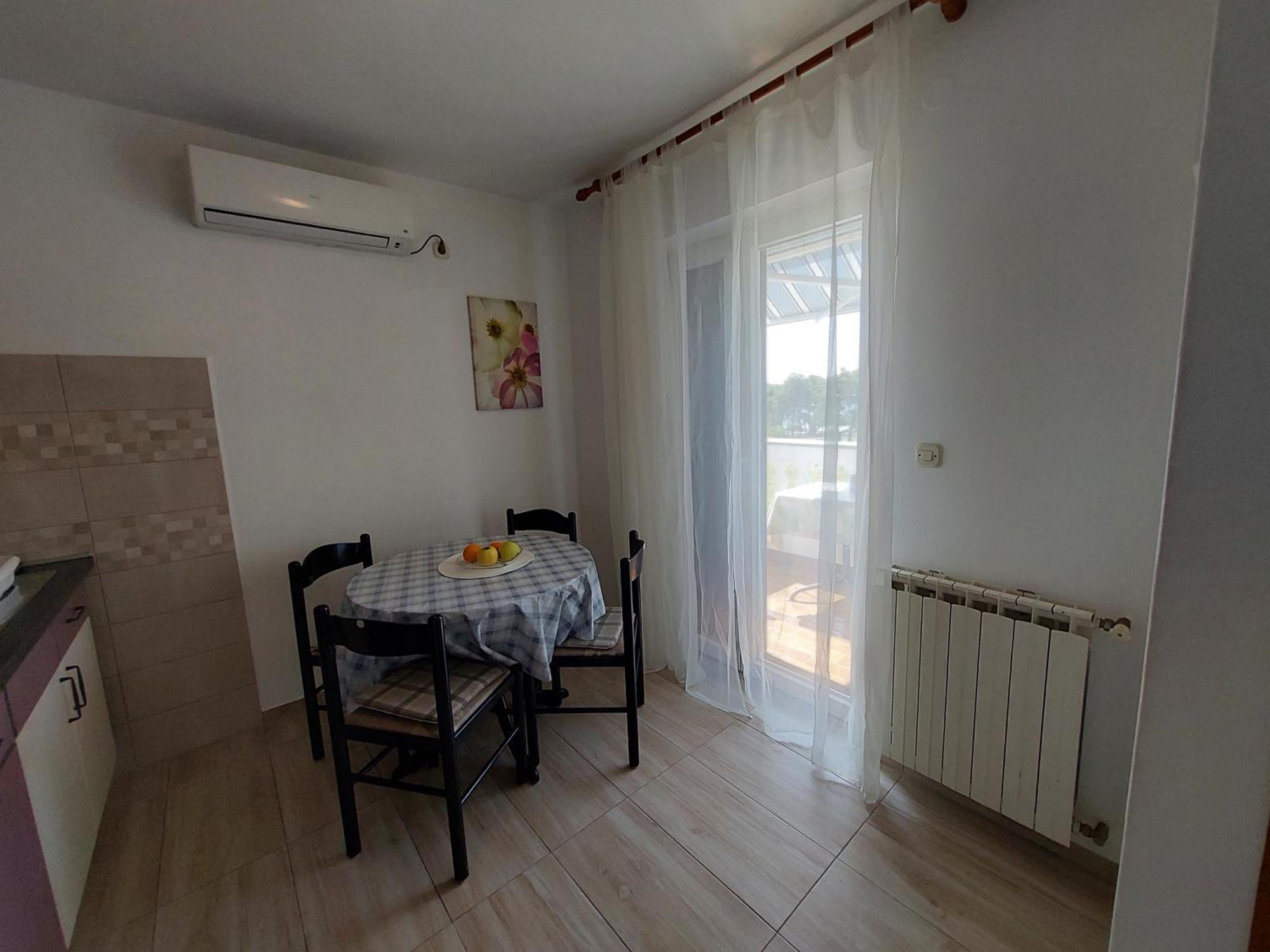 Apartmani Rahela Vodice Exteriör bild