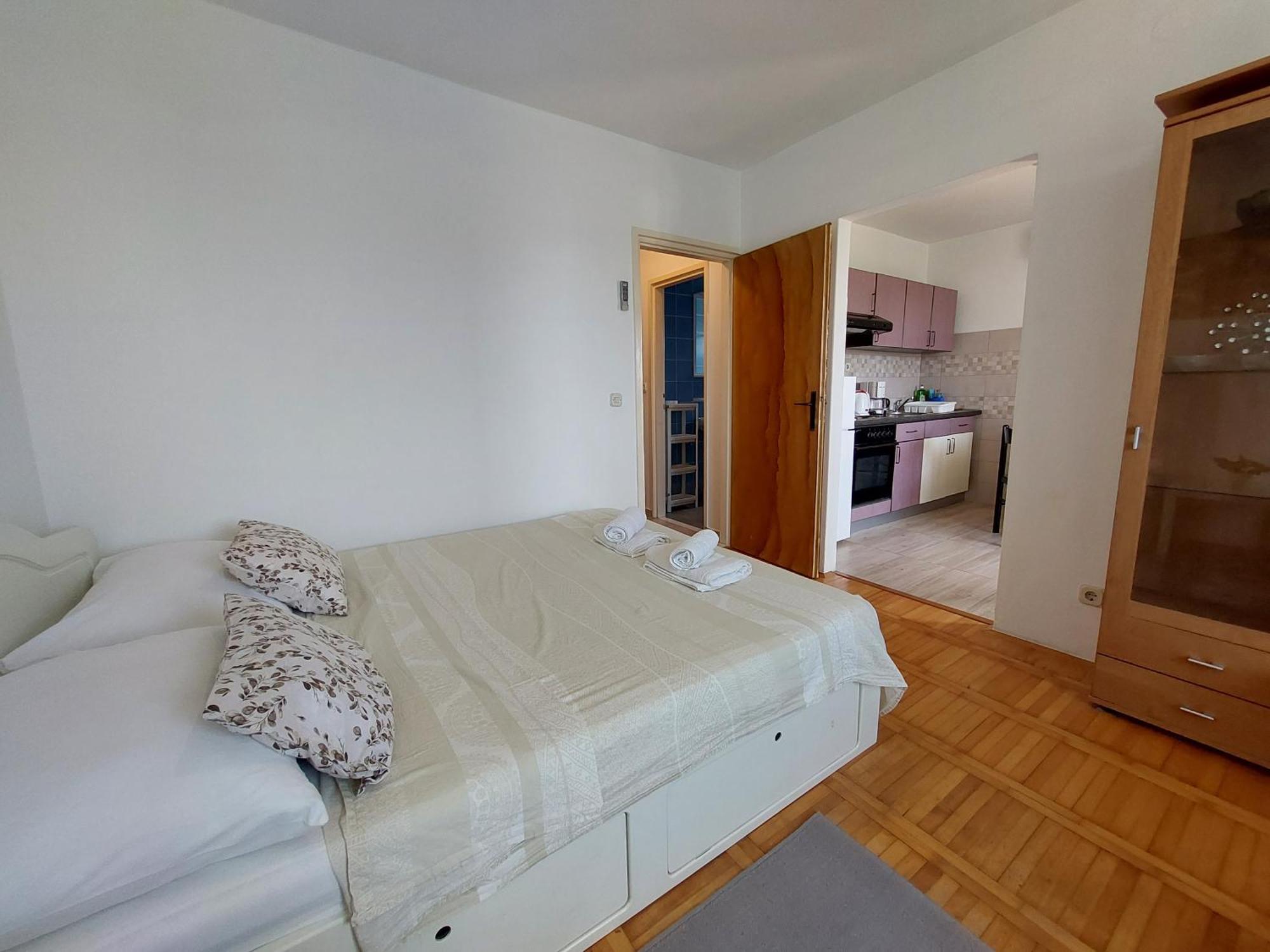Apartmani Rahela Vodice Exteriör bild